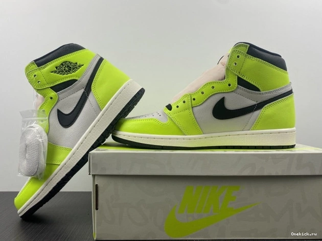 One Kick Air Jordan OG High 555088-702 1 Volt 0723